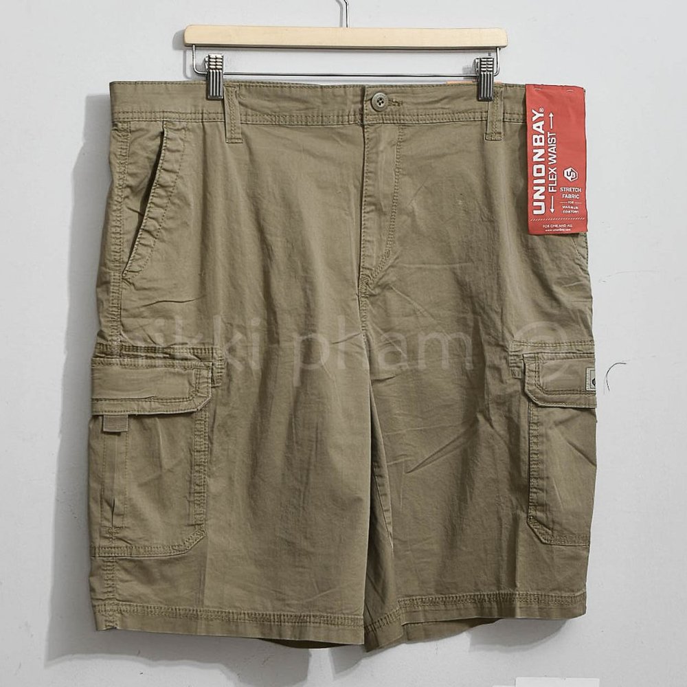 NWT ! Men Unionbay Cargo Shorts lightweight in TAN